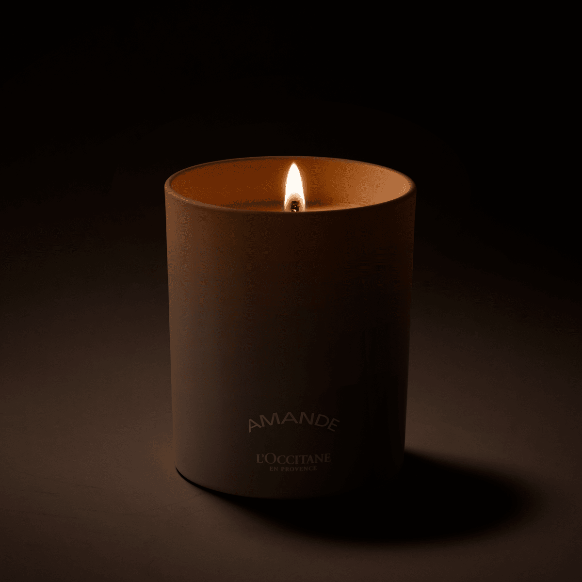 Almond Candle Normal L'Occitane